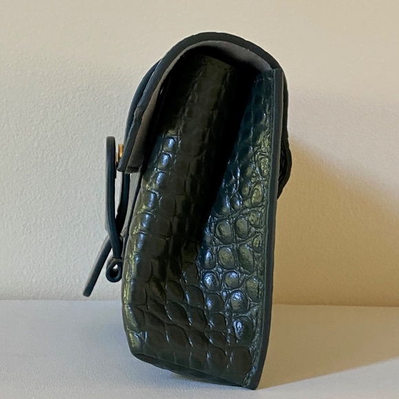 SENREVE Aria Green Leather Croc-Embossed Belt Bag - Picture 14 of 16